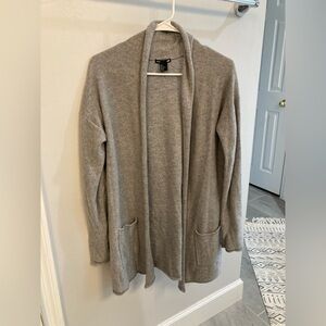 H&M basic gray cardigan with pockets size small